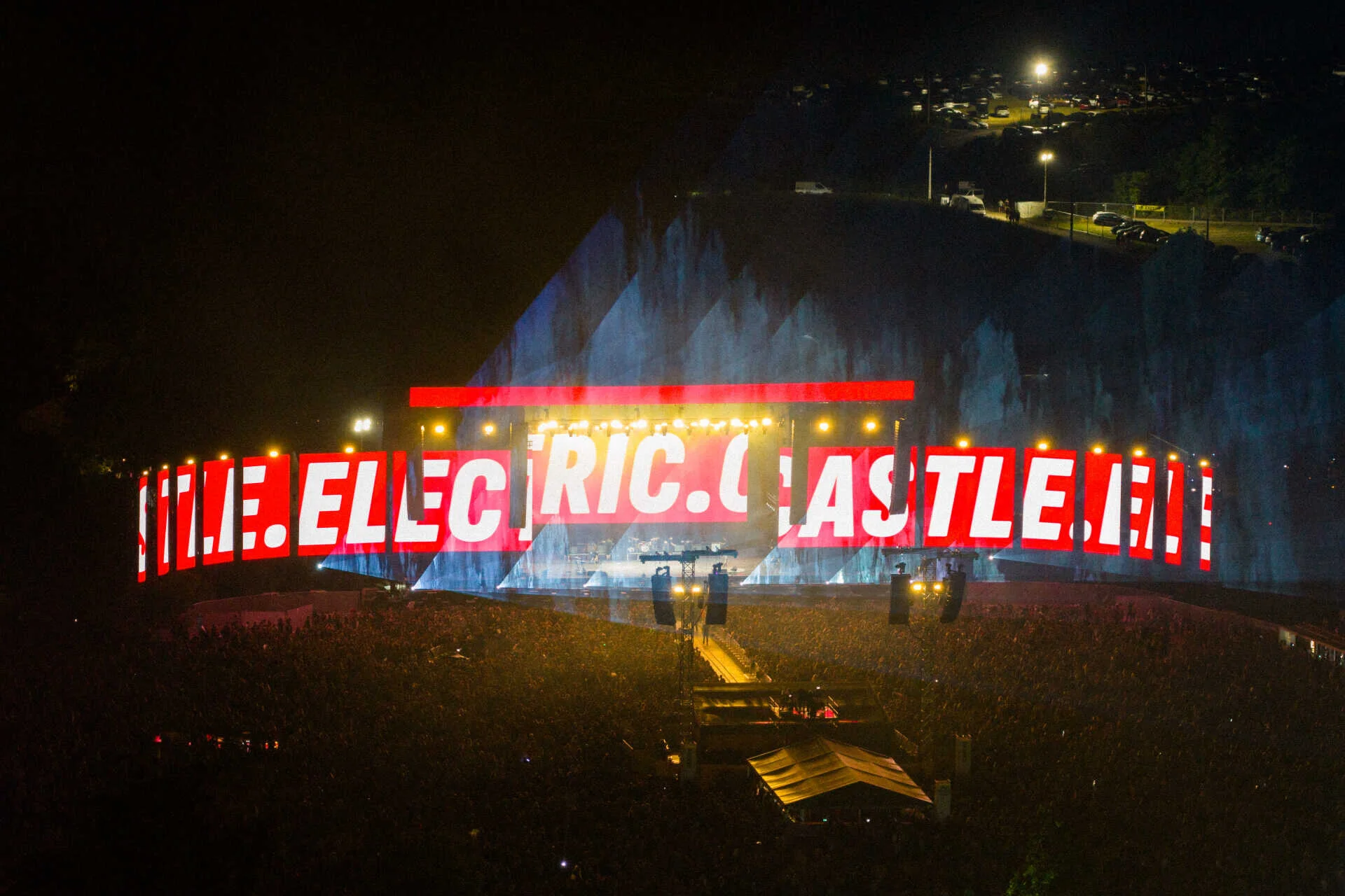 Ziua campionilor la Electric Castle 2026 - The Cure pe scena principală și fotbal la miezul nopții